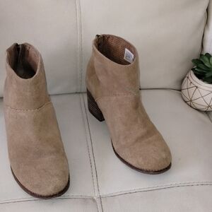 Toms Tan Suede Ankle Boots